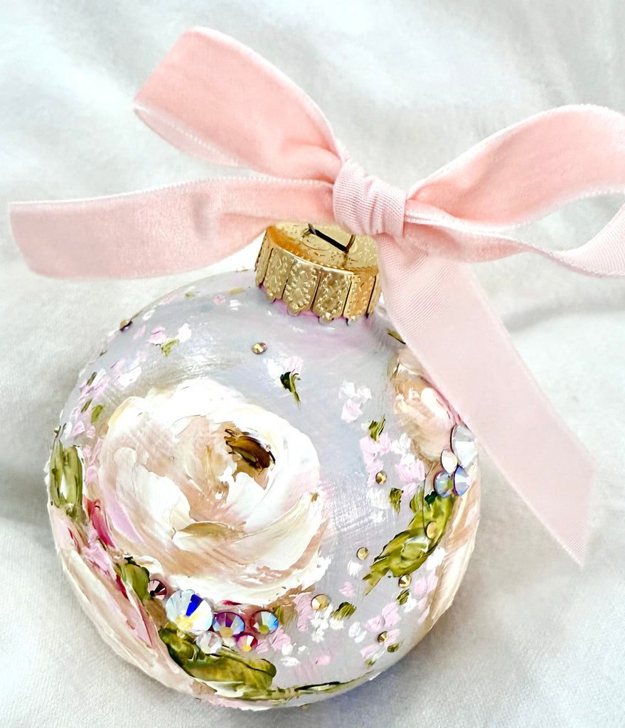 Lavender with Ivory Roses (30)