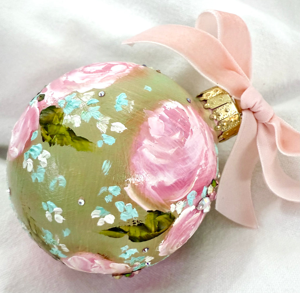 Pale Green with Pink Roses (15)