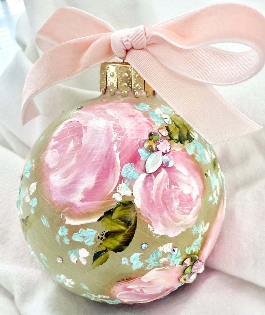 Pale Green with Pink Roses (15)